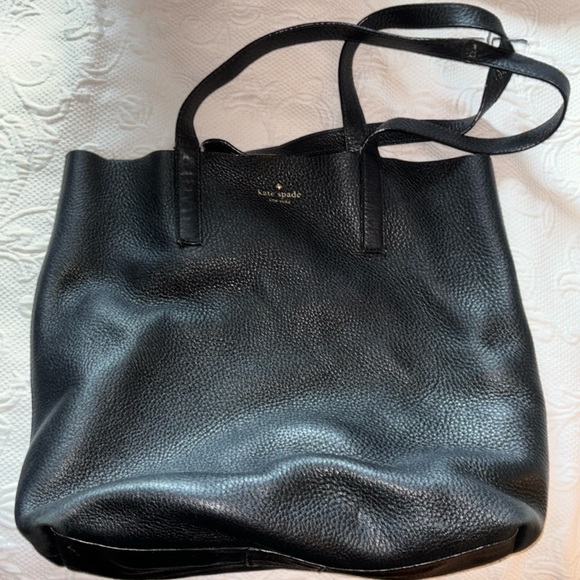 kate spade Handbags - Well Loved Kate Spade Leather Bag